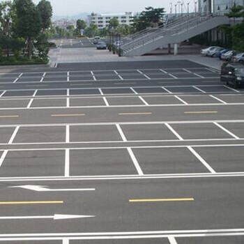 專業(yè)可靠的道路、停車場及交通設(shè)施安裝服務(wù)，全面解決北京停車難題